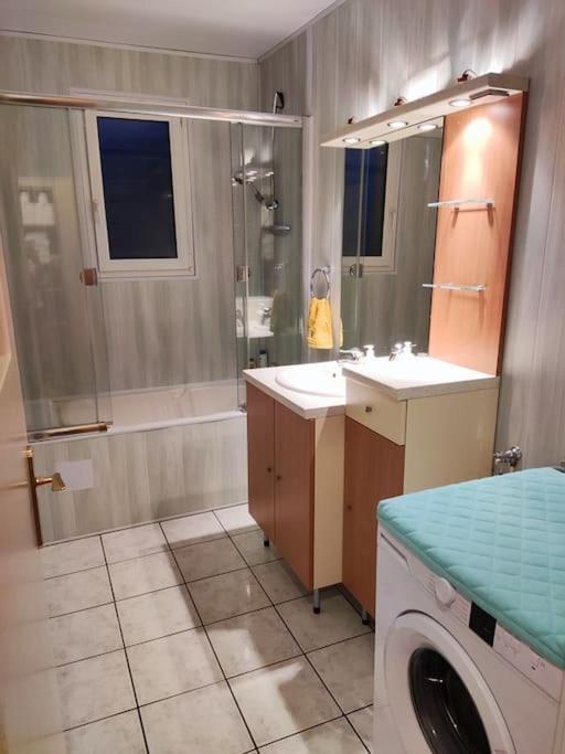 Appartement 76M2 Lumineux Centre Ville Garage Prive 3Ieme Etage Sans Ascenseur Фужер Екстер'єр фото